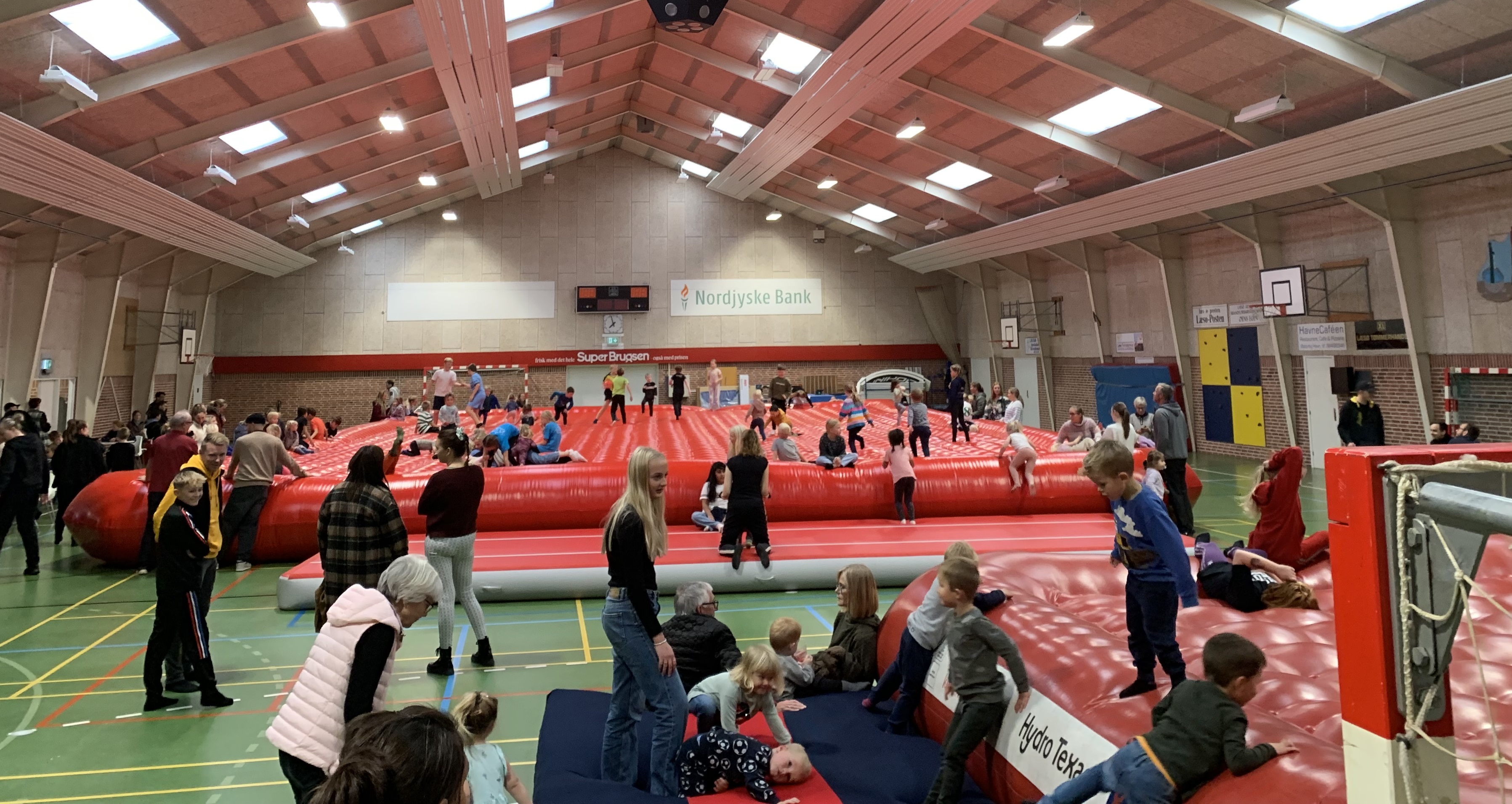 Hoppepude i Byrumhallen 2024