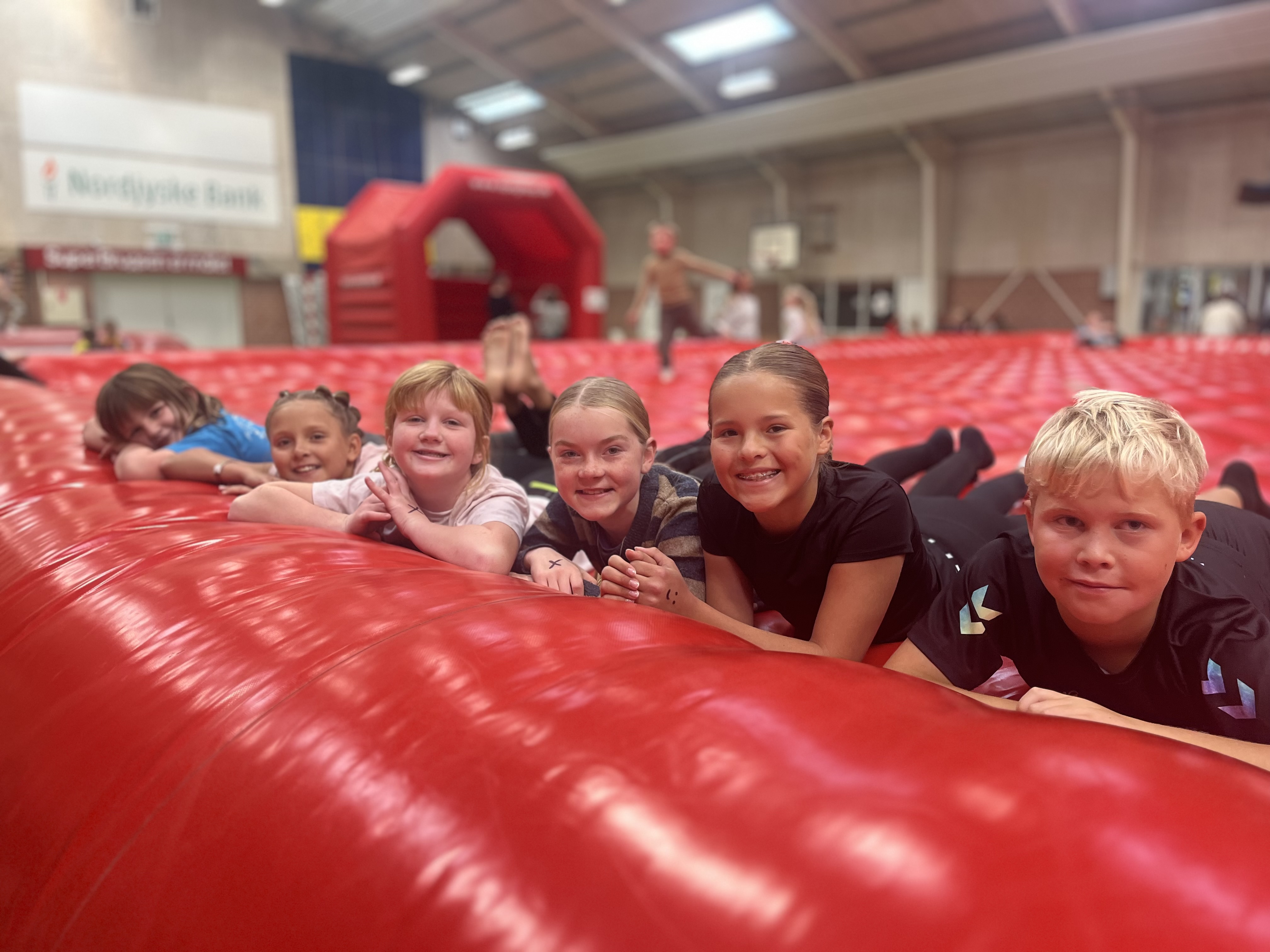 Hoppedag i Læsø Hallen